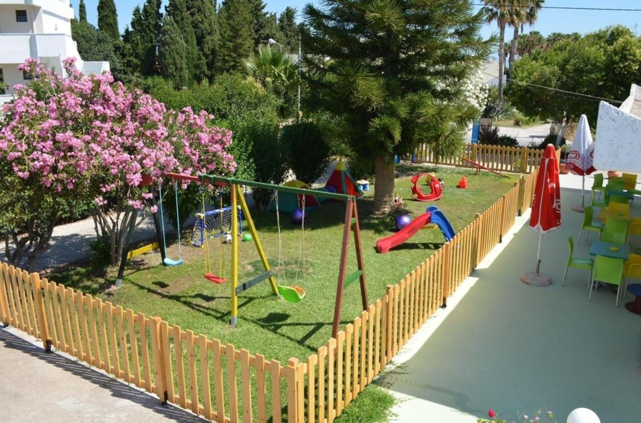 Apartment mit Poolblick
