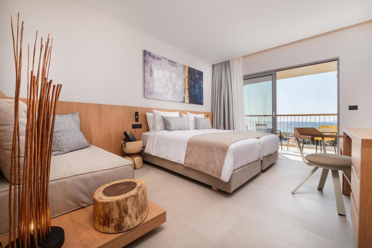 Junior Suite Sea Front with Balcony