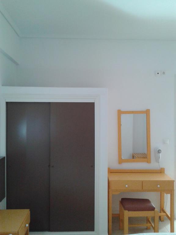 Two-Bedroom Apartment (2-3 Adults)