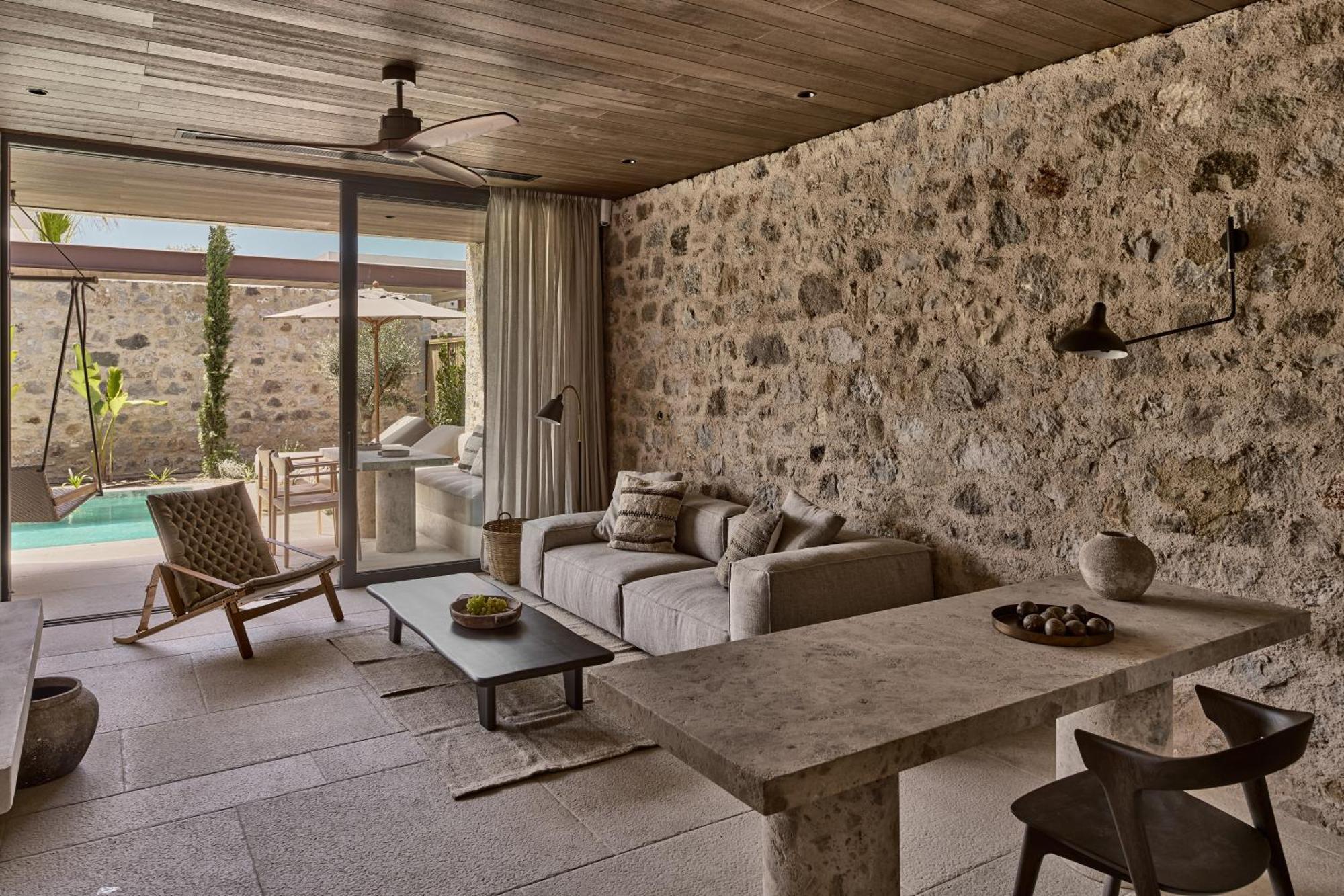 Theros Suite with Private Heated Pool