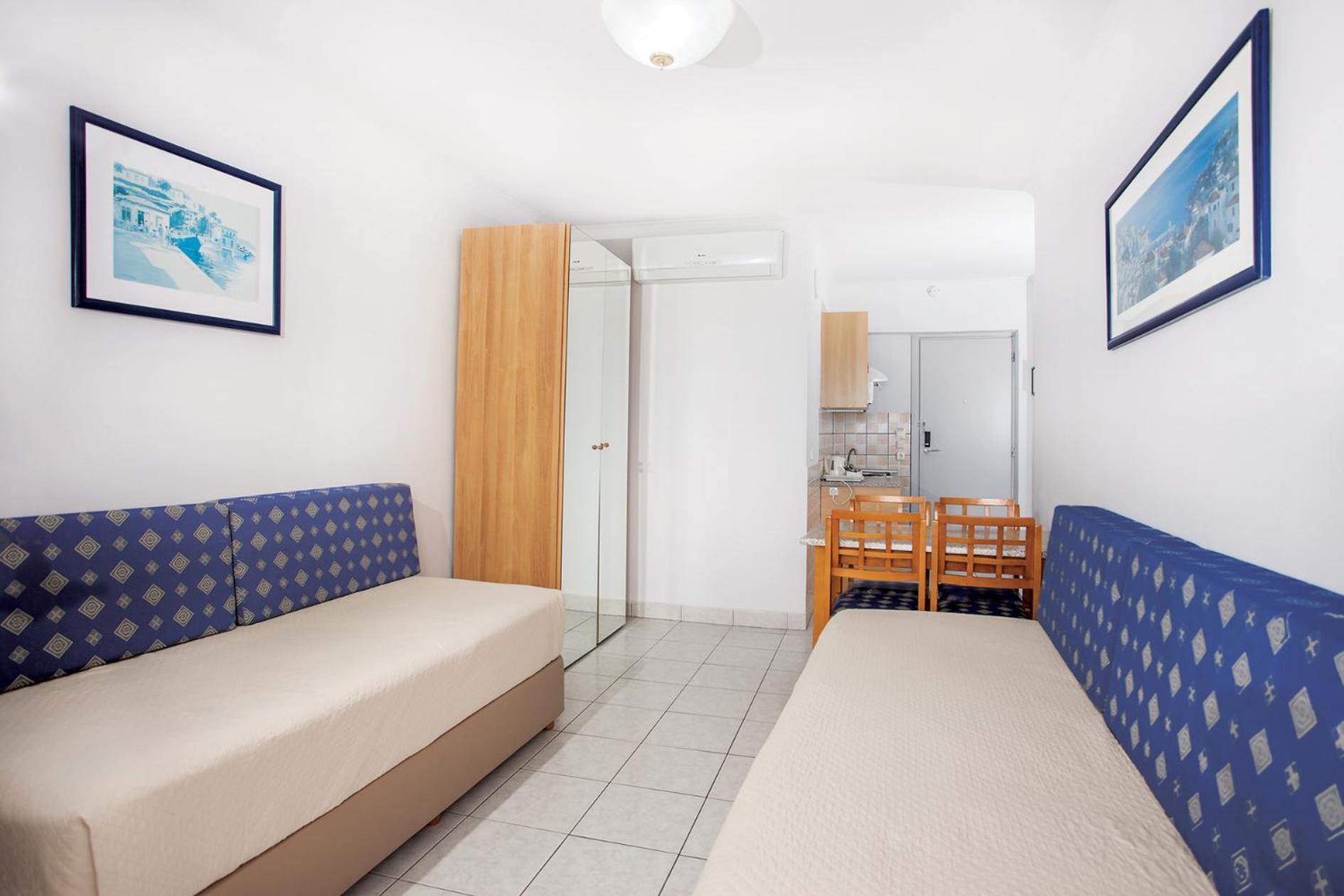 Apartment with Sea View,1706807564:JPEG