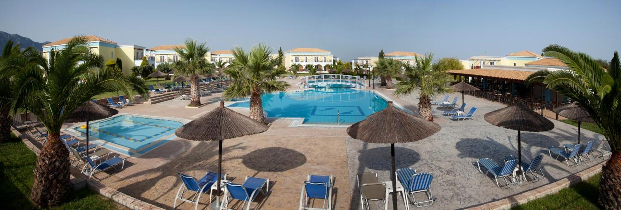 Apartment mit Poolblick