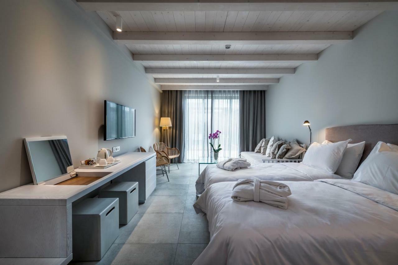 Deluxe Junior Suite (Adults only 16+)