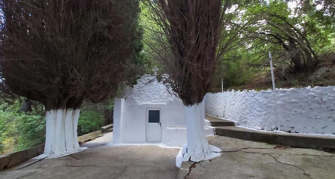 Traditional House In Asfendiou-1