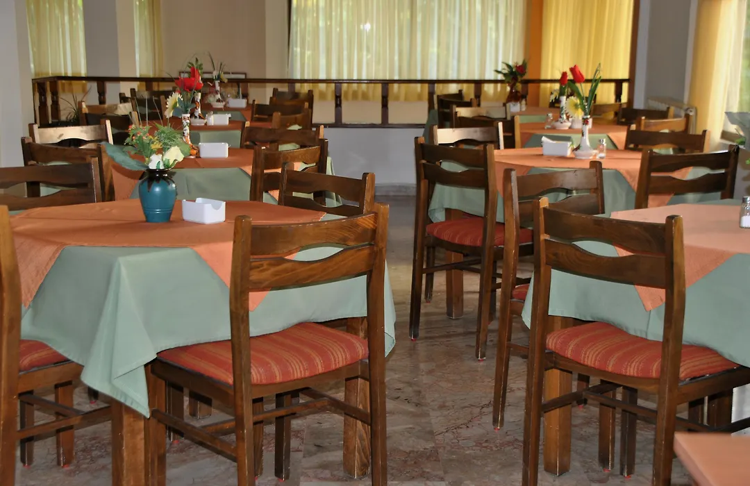Yiorgos Hotel-1
