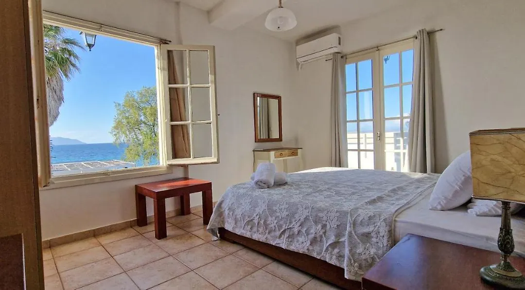 Beachlife: The Apartment-1