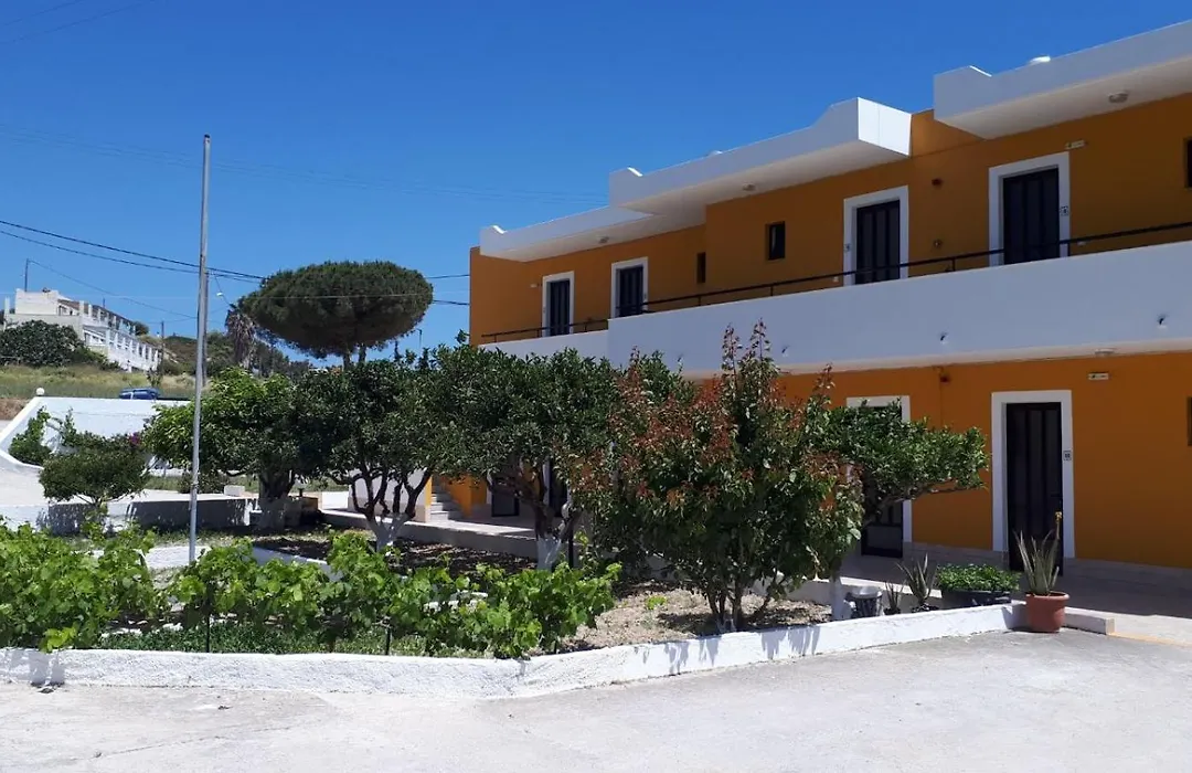 Manolis Studios-1