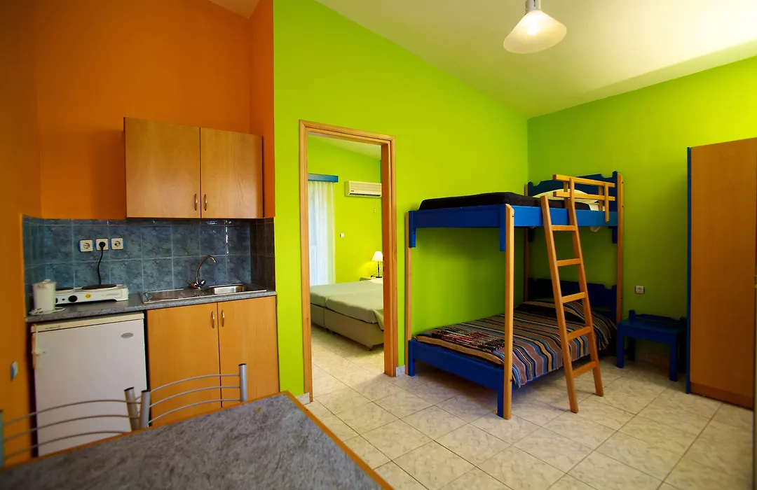 Aspro Spiti Hotel Apartments-1