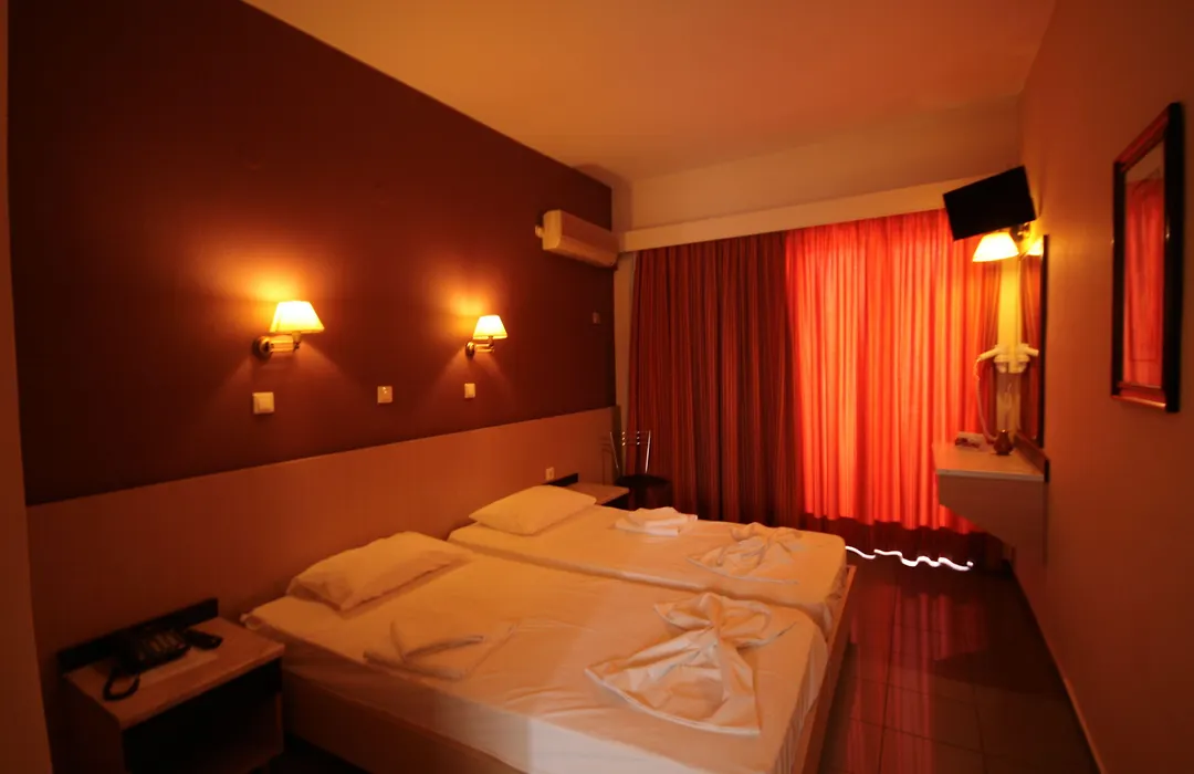 Dimitris Paritsa Hotel-1