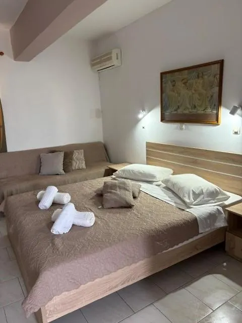 Studio Zoe-1