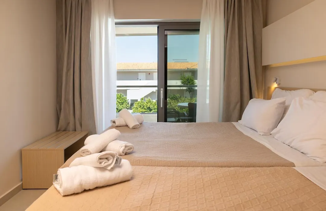 Roseland Hotel-1