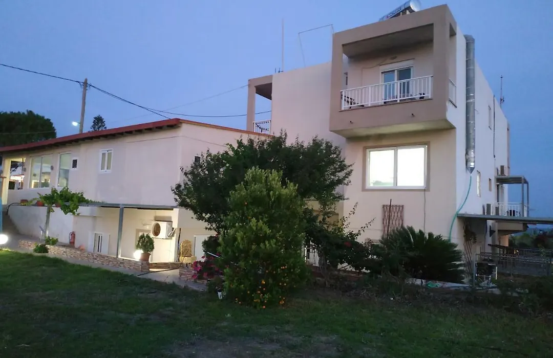 Savvas Studios-1