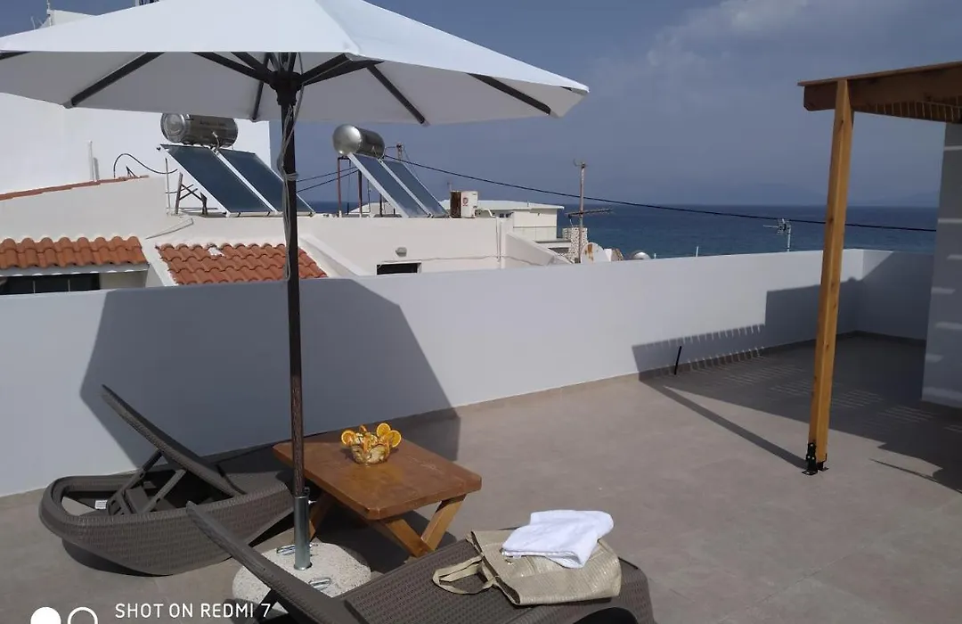 Fotakis Home - Comfortable Newbuilt 2 Bedroom Home, 20 Meters From The Sea-1