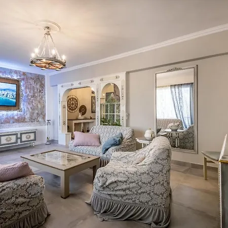 Rosemarine Lux Apartment-3