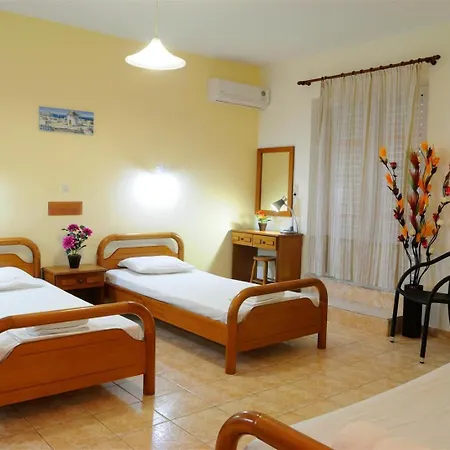 Nikos 2 Studios & Apartments-2