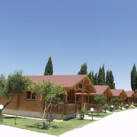 Sandy'S Studios Apartments & Log-Villas-3