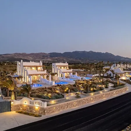 Blue Pearls-Adults Only Luxury Suites-3