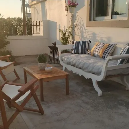 Melitini, Cottage In Nature, Near The City Center.-2