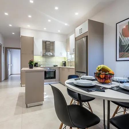 Spacious & Luxe 3Br Downtown 1Min To Beach-3