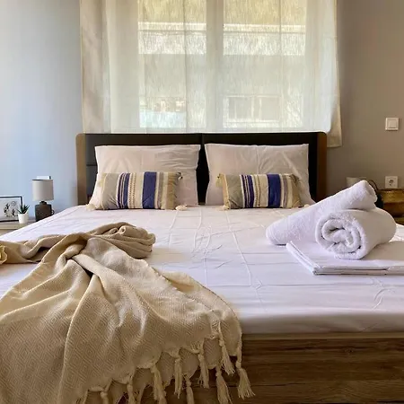 Cozy Stay, Steps From The Beach - El Greco Apartments No 5-2