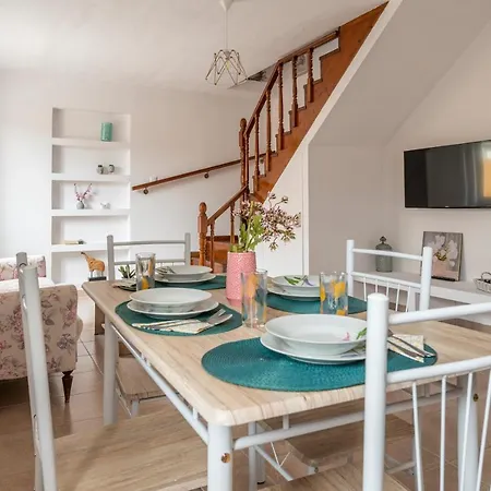 Traditional Suburbs Maisonette-3