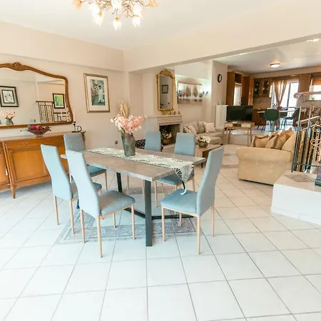 Airy Bliss Quintessential 3Br Central-2