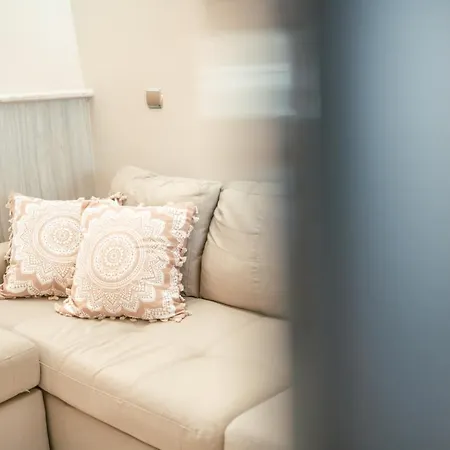 Airy Bliss Quintessential 3Br Central-3