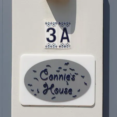 Connie'S Beach House-2