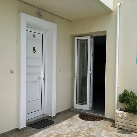 Manine Apartments-3