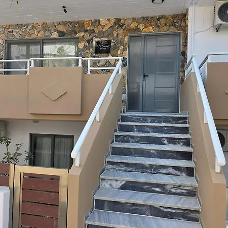 Mina Studios-2