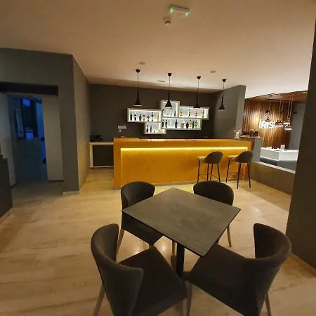 Iris Hotel-3