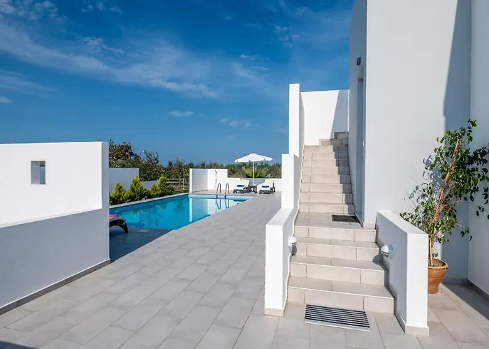 Asteria Pearl Villa 2 With Rooftop Jacuzzi Tigaki