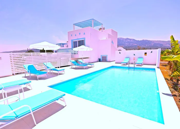Haustierfreundliches Xenos Villa 7 With A Private Pool Near The Sea Tigaki