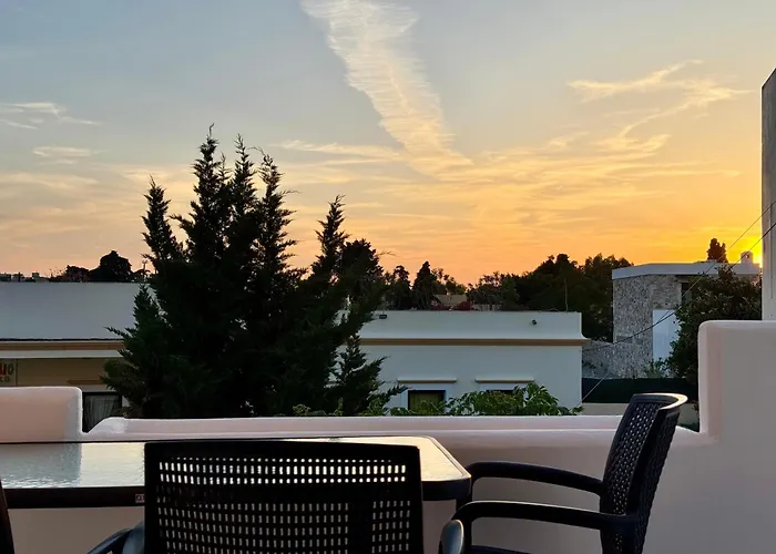 Central, Sunny & Spacious Apartment In Town - El Greco Apartments No 1 Kos