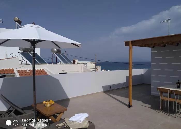 Fotakis Home - Comfortable Newbuilt 2 Bedroom Home, 20 Meters From The Sea Kardamena  che accetta animali